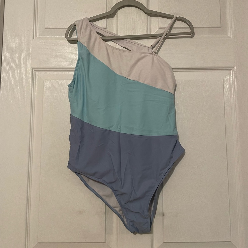 Colorblock XL White & Blue One Piece Padded Swimsuit with Open Back